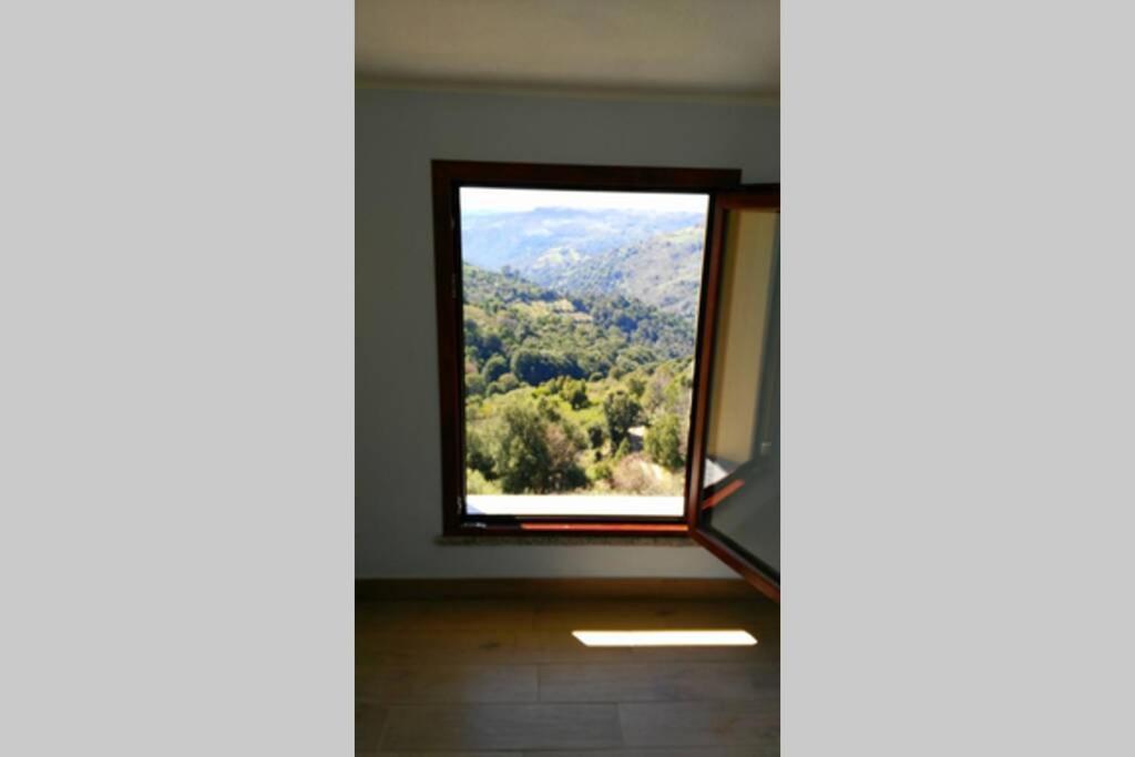 Ferula Romantica Mansarda Tra Fiumi E Montagne Sardegna Seulo Exterior photo