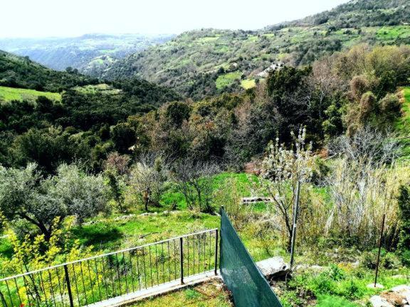 Ferula Romantica Mansarda Tra Fiumi E Montagne Sardegna Seulo Exterior photo
